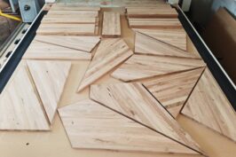 Frezowanie CNC schodów z drewna dębowego