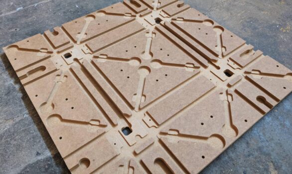 Realizacje: Frezowanie CNC podkładów z MDF